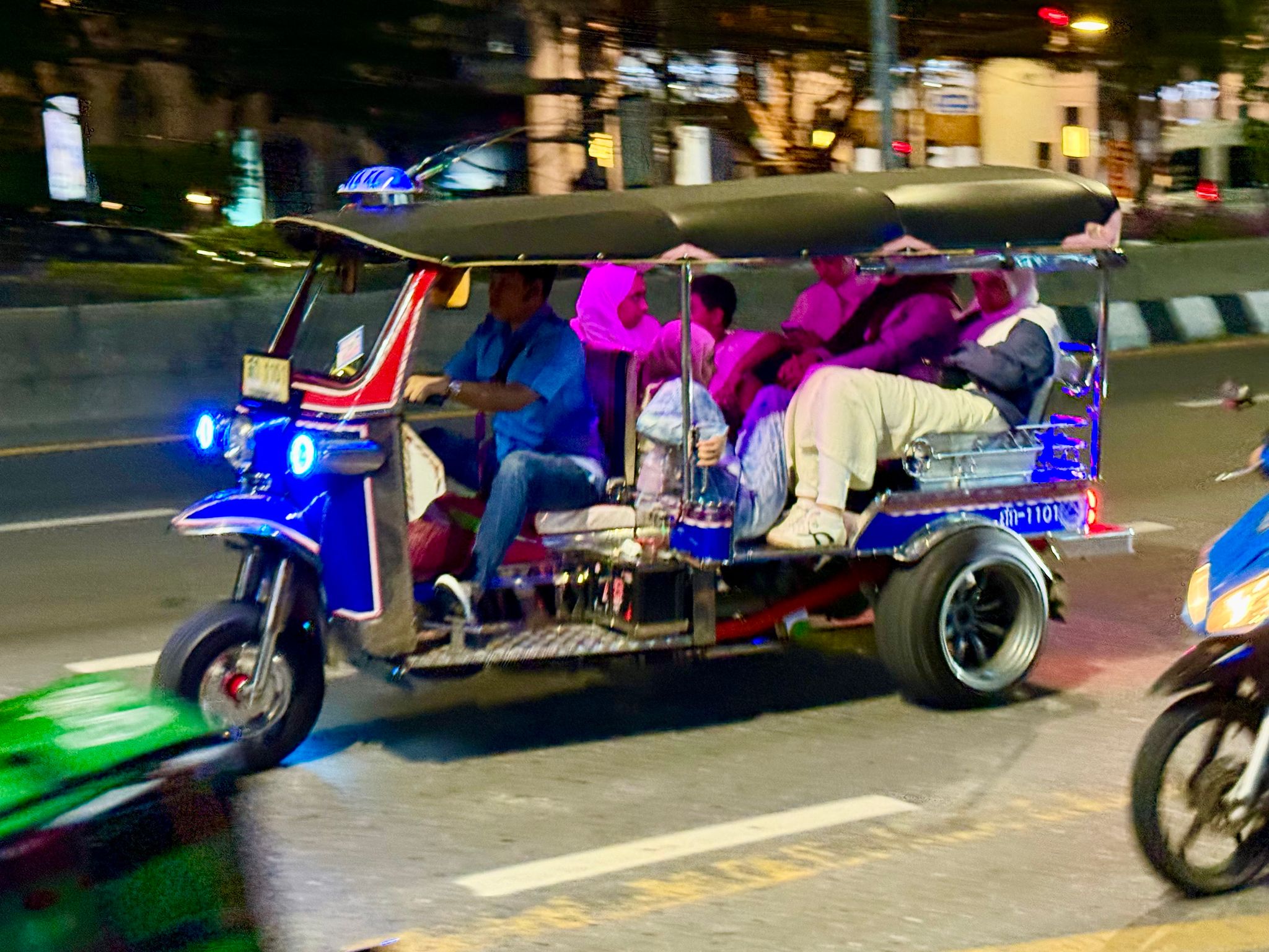 Tuk-Tuk in Bangkok © Foto: Carola Frentzen/dpa
